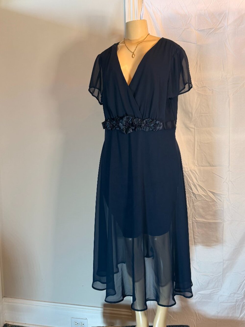 Avenue Navy Celebrate! Dress w/Flowers. Ribbon & sheer layer Women's 14 NWT! WOW